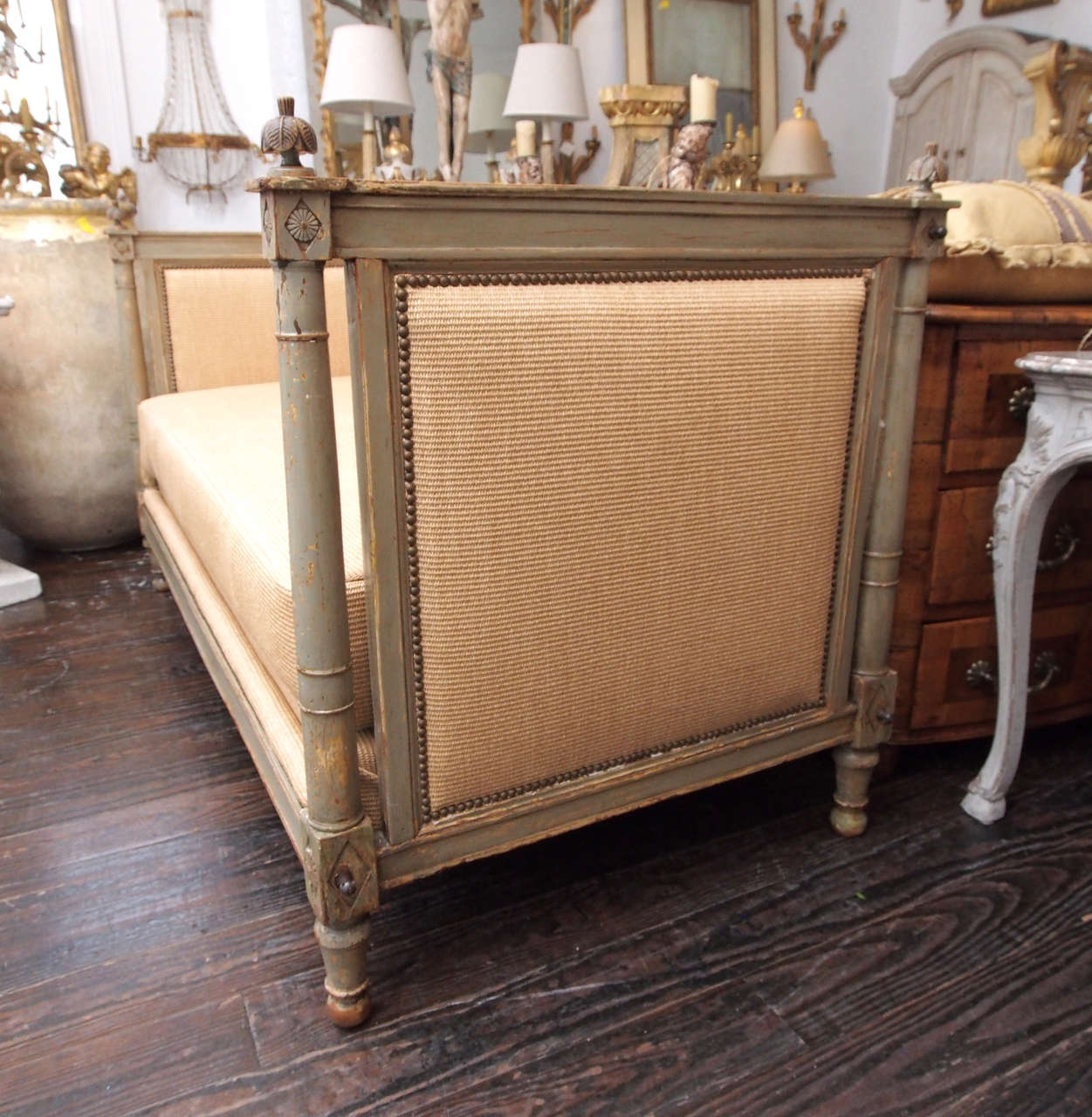 French 18th Century Painted Louis XVI Daybed with Back For Sale 2