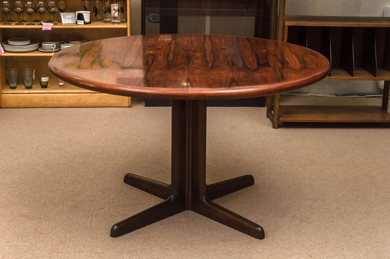 Late 20th Century Danish Rosewood Dining Table by Gudme with Leaves