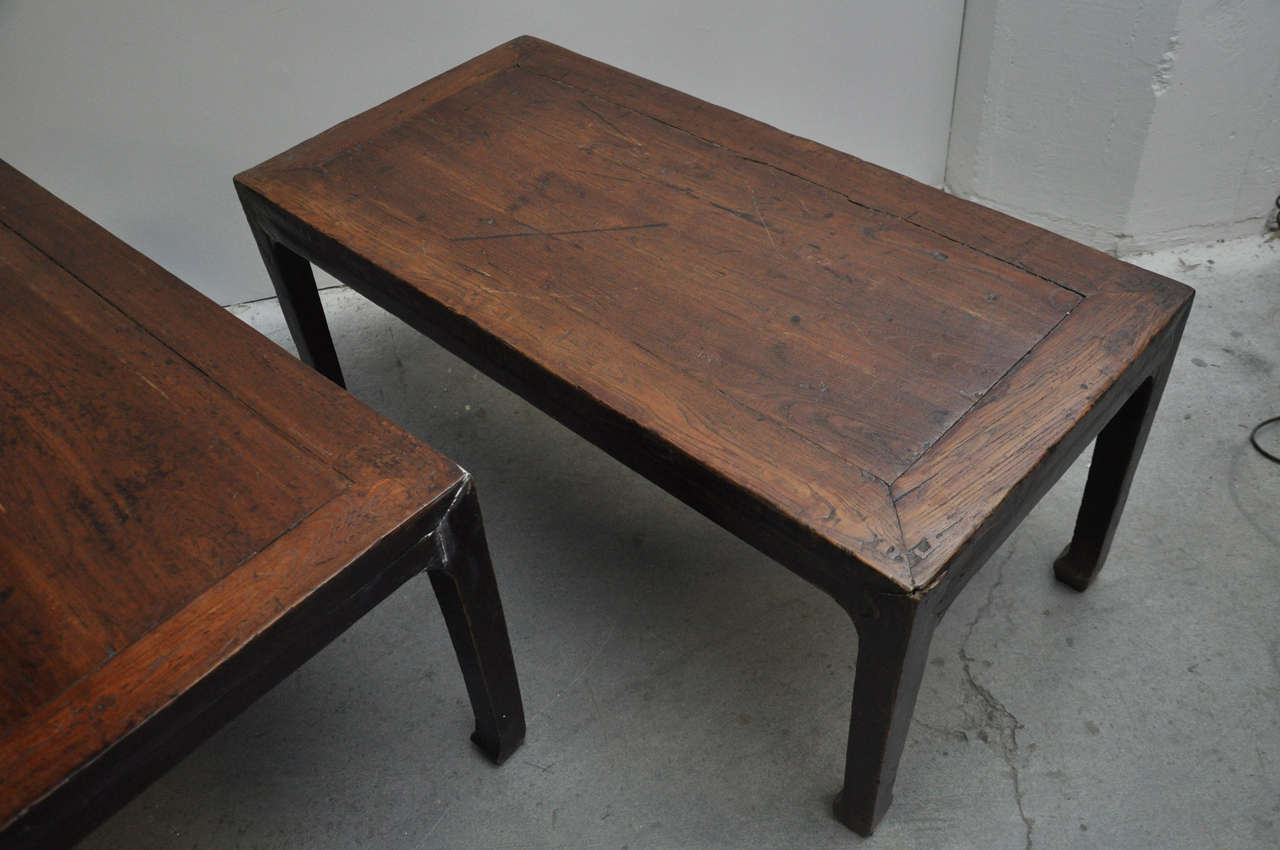 19th Century Pair of Chinese Coffee or Side Tables In Good Condition For Sale In Chicago, IL