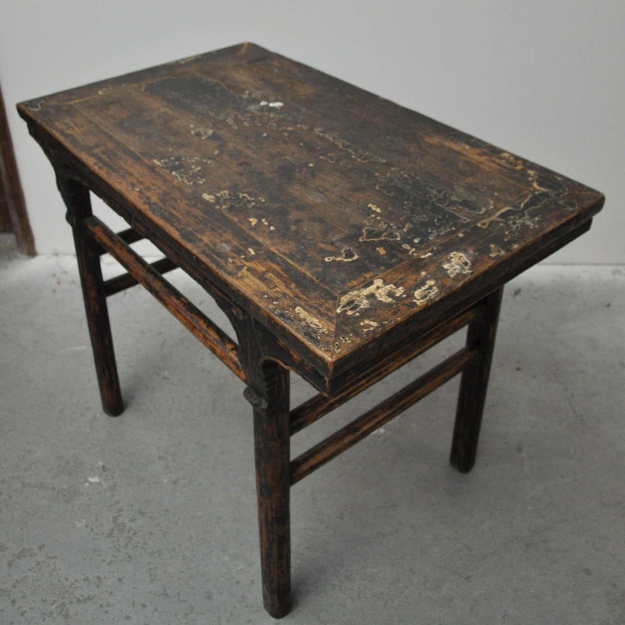 17th Century Elm Chinese Wine Table or Side Table 3