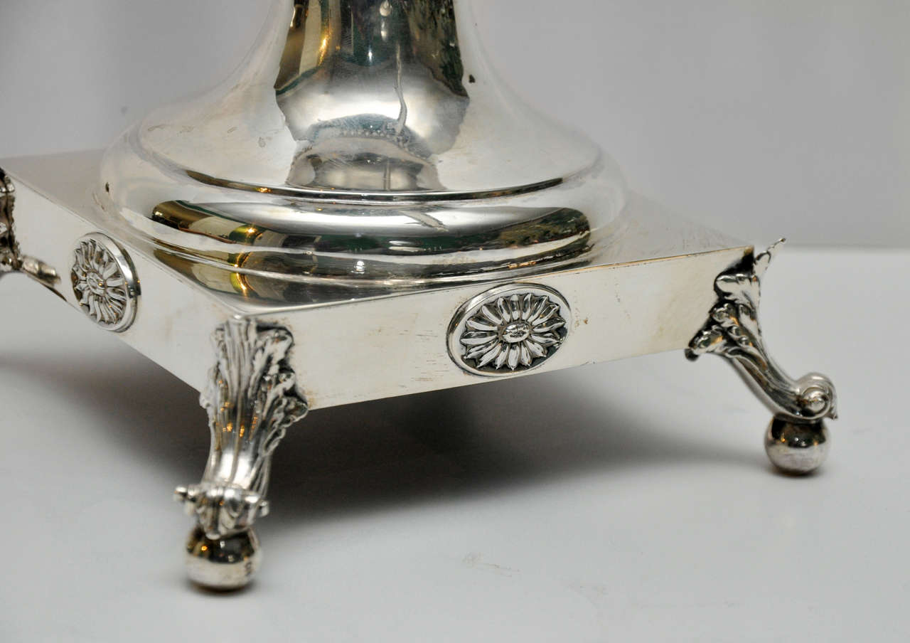 English Sterling Silver Ovoid Hot Water Urn, circa 1774 For Sale 1