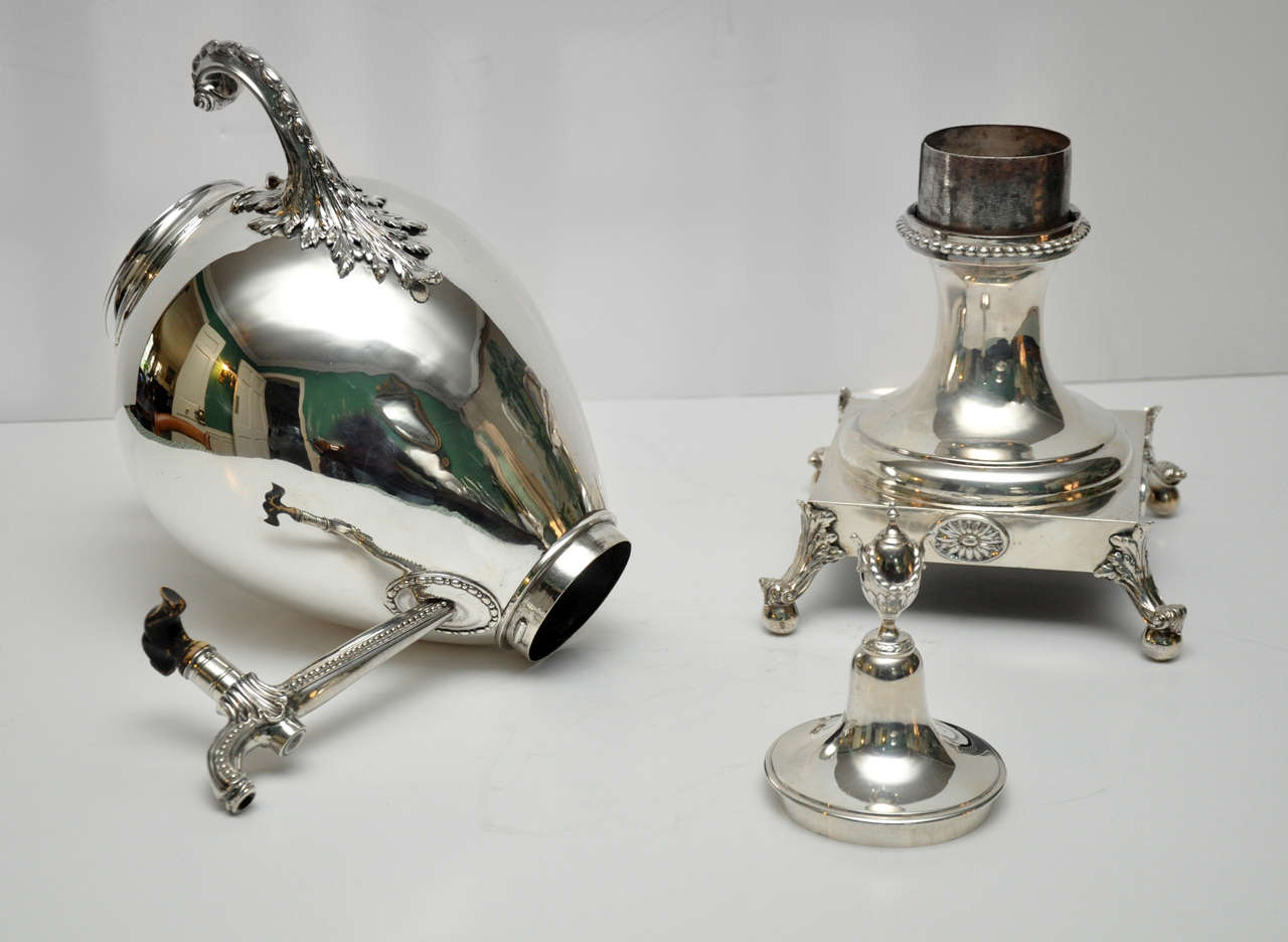 English Sterling Silver Ovoid Hot Water Urn, circa 1774 For Sale 2