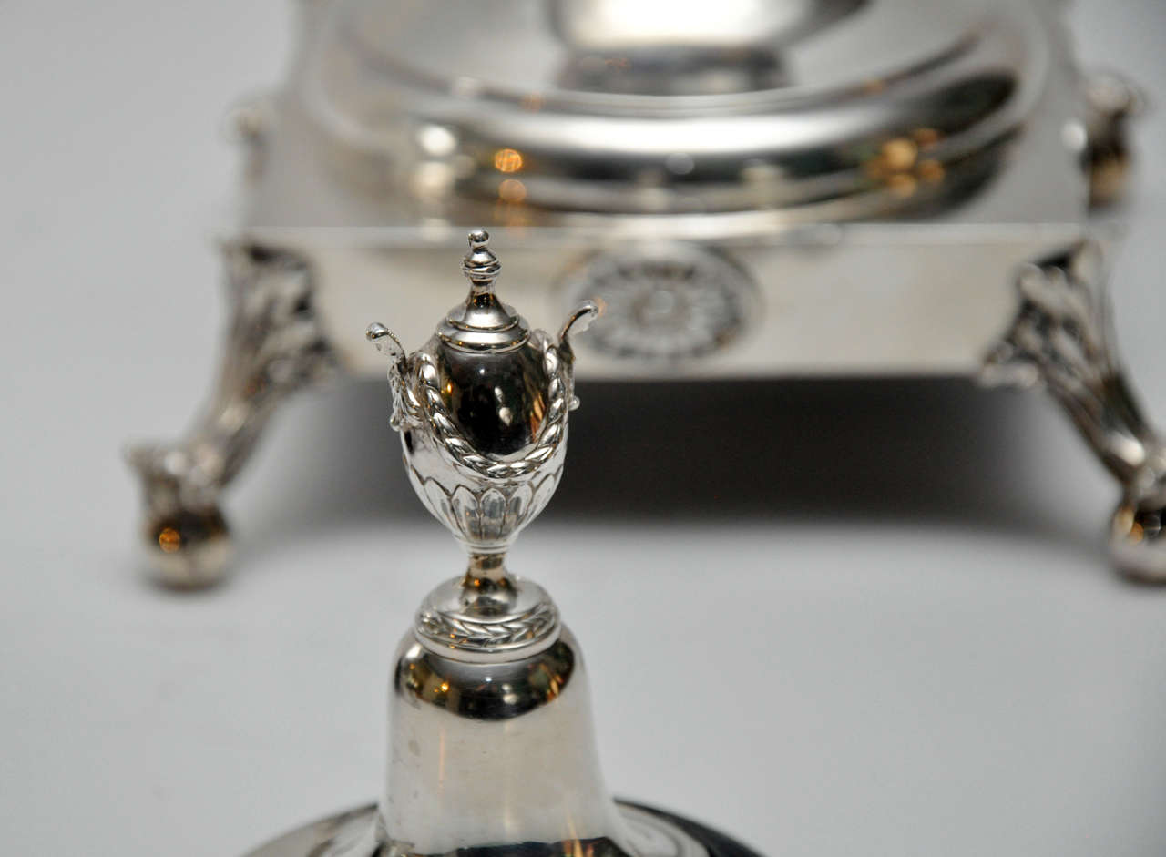 English Sterling Silver Ovoid Hot Water Urn, circa 1774 For Sale 3
