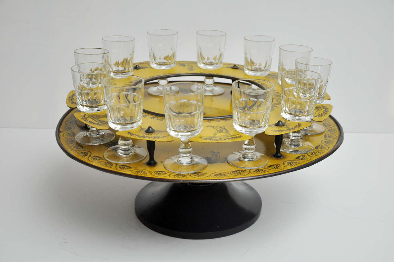 French Yellow Tole Peinte Two-Tier Glass Holder, circa 1840 In Excellent Condition For Sale In Lake Forest, IL