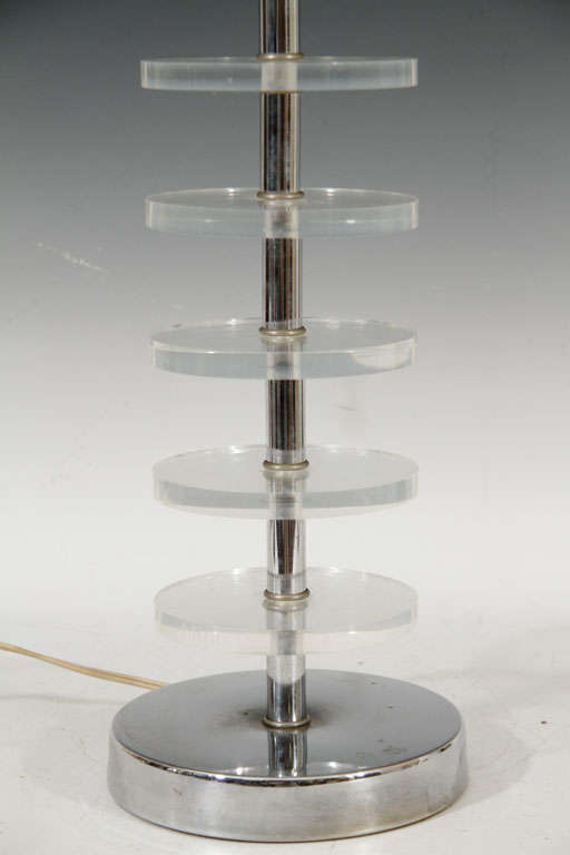 Single Mid Century Chrome and Stacked Lucite Lamp In Good Condition In New York, NY