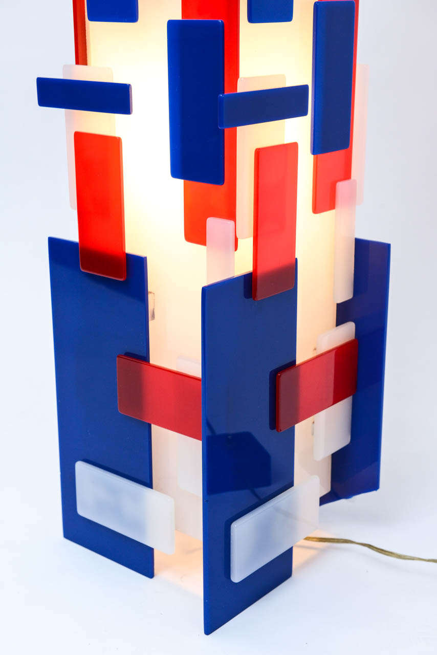 Mid-20th Century 1960's Anazing Scuptural Geometric Acrylic Floor Lamp For Sale