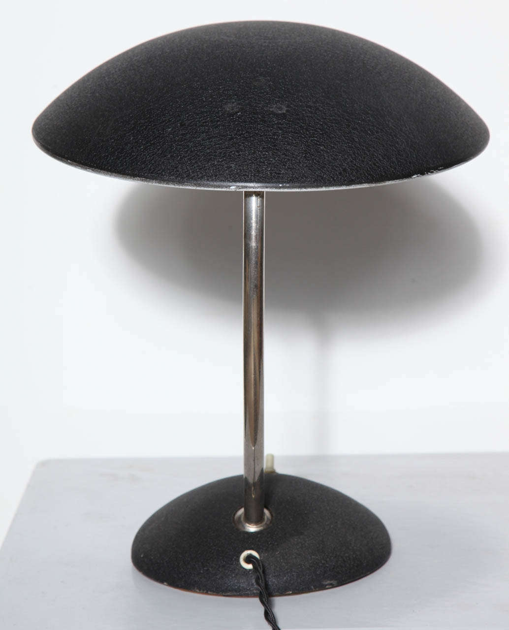 Mid-20th Century Swing Lamp Co. Articulating Desk Lamp with Black Enamel Saucer Shade , 1960's 