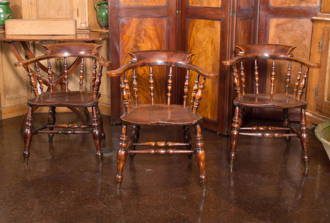 Set of 6 English captain's chairs, circa 1860, mix of elm and oak, wonderfully turned legs and supports.