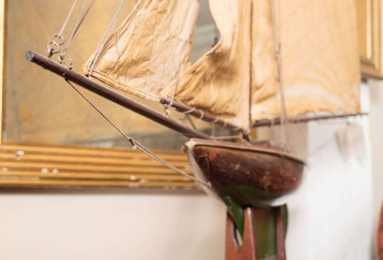 Early 20th Century English Pond Yacht, circa 1920 For Sale