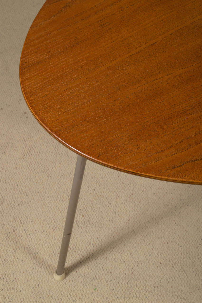 Egg Table by Arne Jacobsen, 1950's Fritz Hansen Production **Saturday Sale** In Good Condition In San Francisco, CA