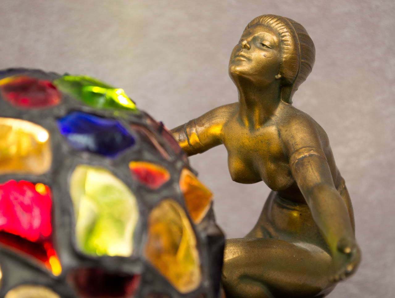 Art Deco Figural Lamp with Nudes and Jewel Shade 4