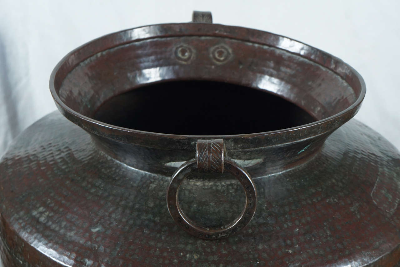19th Century Large Copper Pots with Articulated Hoop Handles For Sale