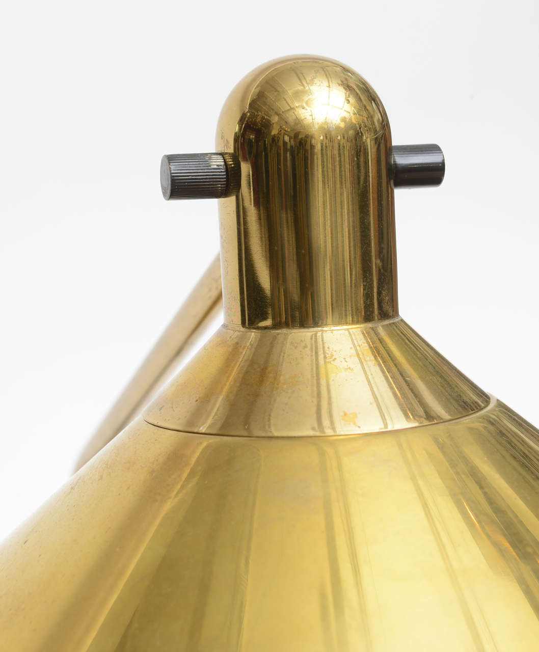 Golden Mid-Century Modern Desk Lamp or Table Lamp In Excellent Condition In Miami, FL