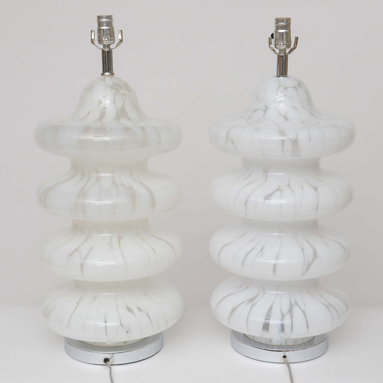 Pair of Large-Scale Murano Glass Lamps 1