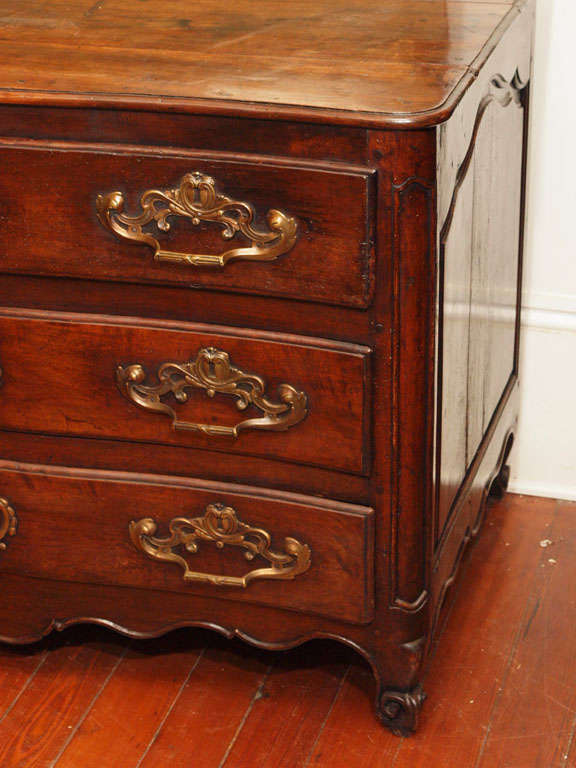 Louis XV 18th Century Walnut Bordeaux Commode For Sale