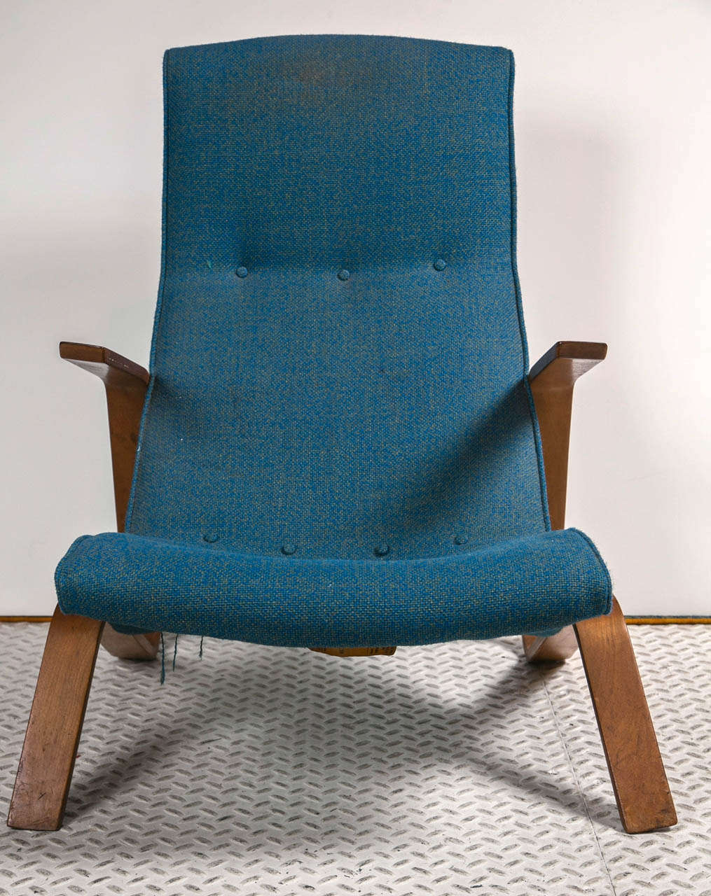 1940's Knoll Grasshopper Chair by Eero Saarinen with a birch bentwood frame