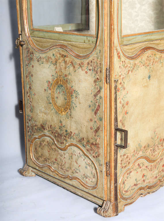 Fabric 18th C. Venetian Sedan Chair from the Estate of Tiziani