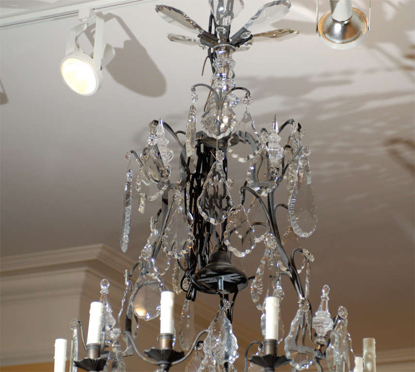 French Large Early 20th Century Louis XV Style Crystal and Bronze Nine-Light Chandelier For Sale