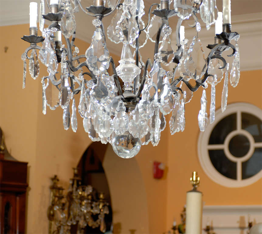 Large Early 20th Century Louis XV Style Crystal and Bronze Nine-Light Chandelier For Sale 1