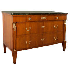 Classical Style Commode (Chest)