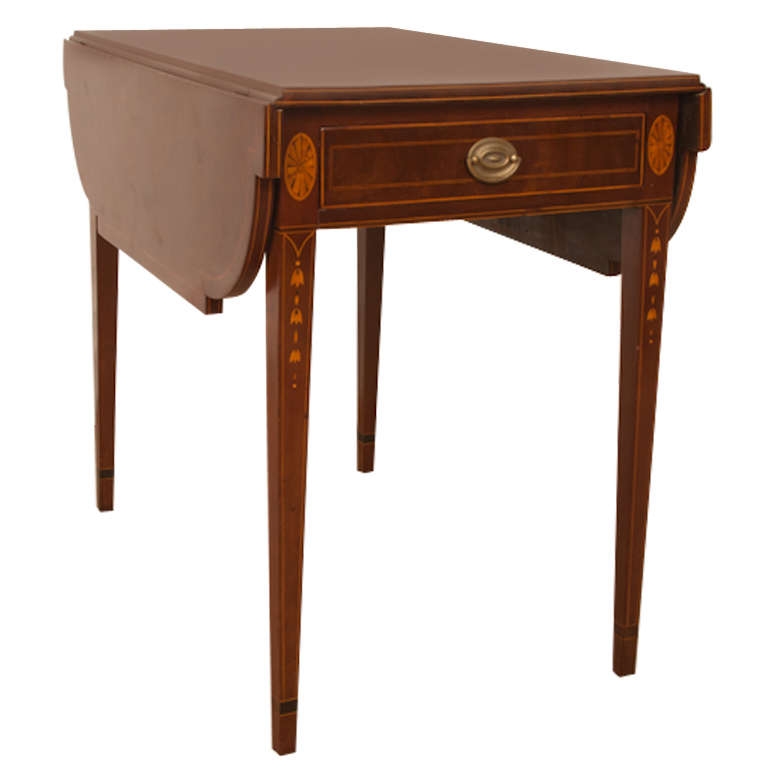 Hepplewhite Pembroke Table