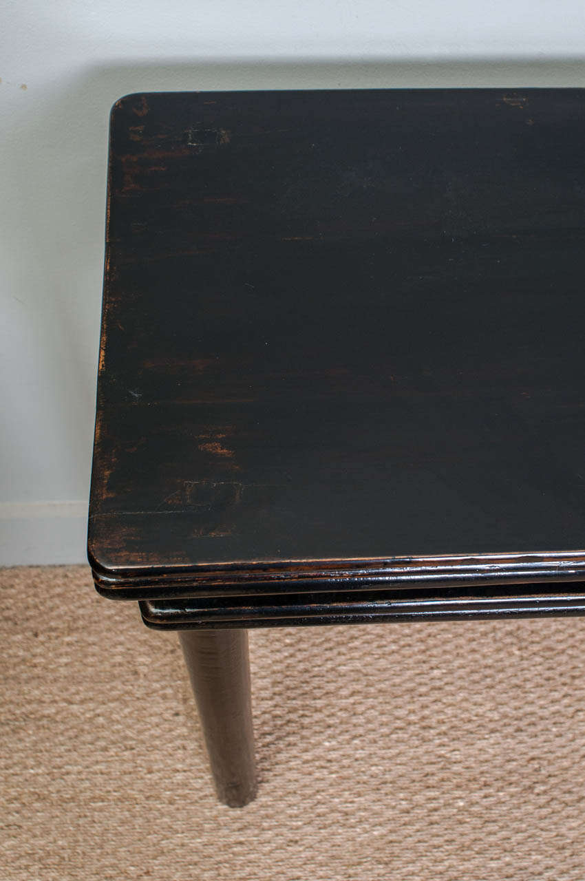 Lacquered Long and Narrow Console Table, 18th Century In Excellent Condition In Washington, DC