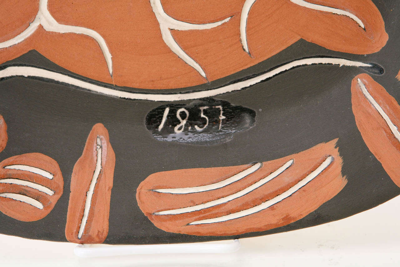Dancing (A.R. 400) Platter by Pablo Picasso In Excellent Condition In Palm Desert, CA