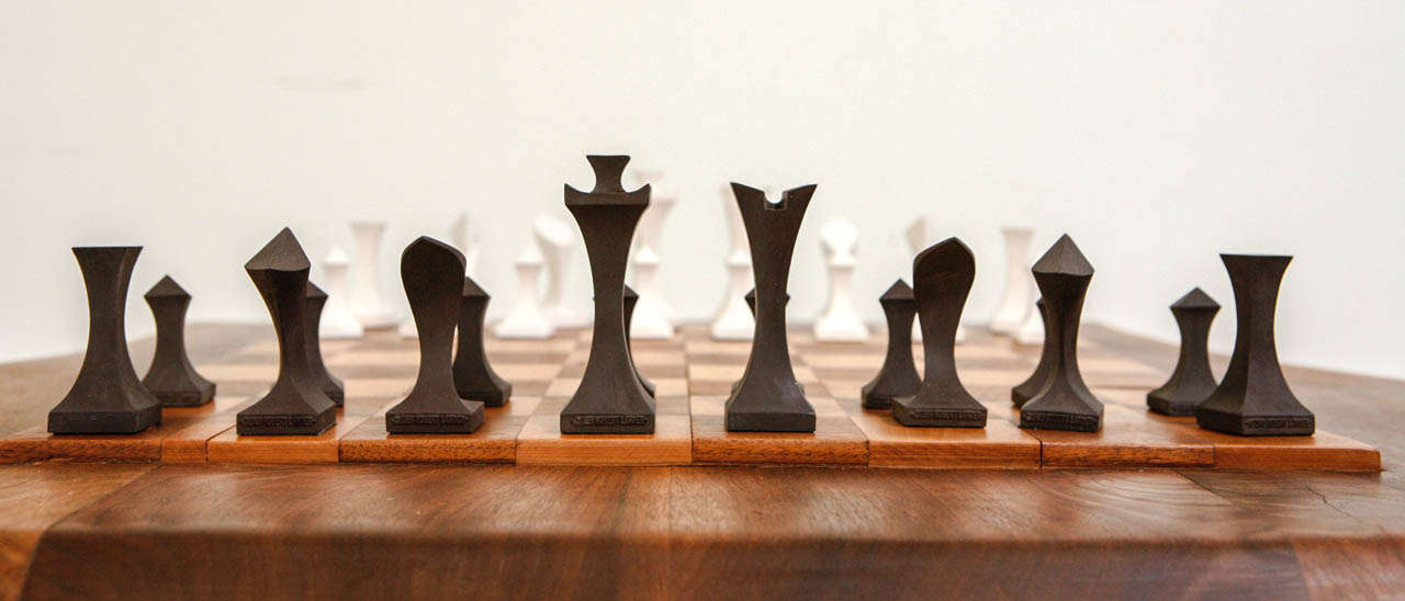 Modern Chess Set by Robert Lander 3