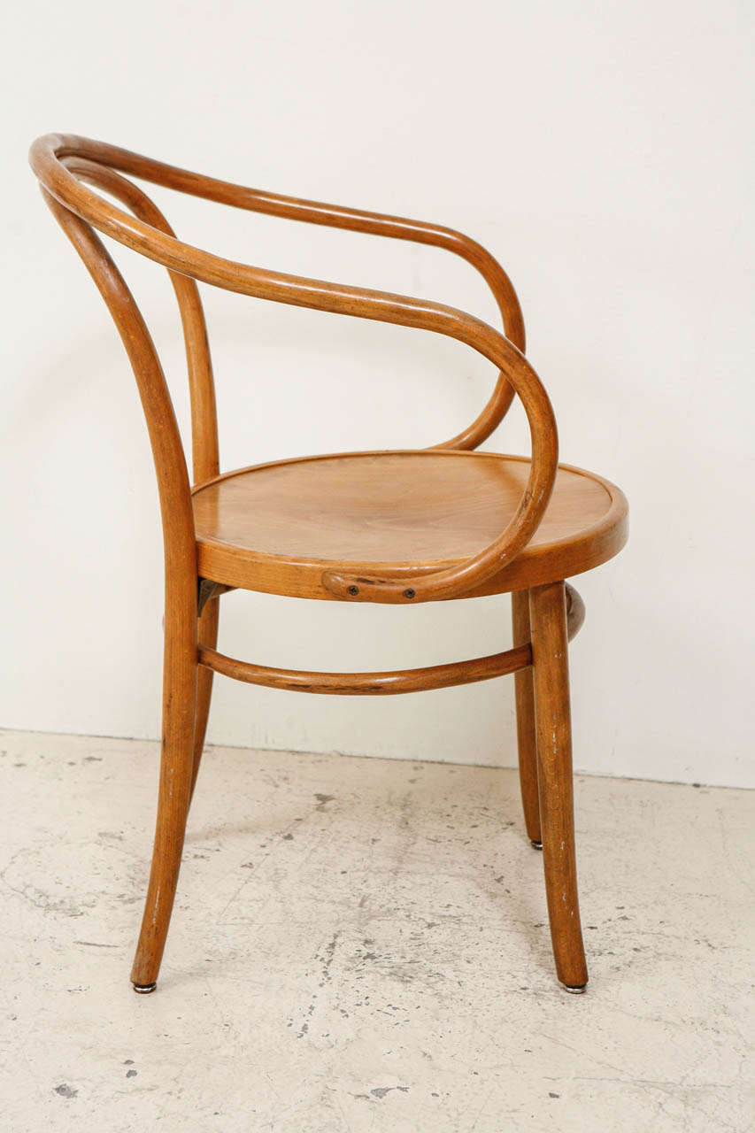 Set of 10 Thonet Chairs 1