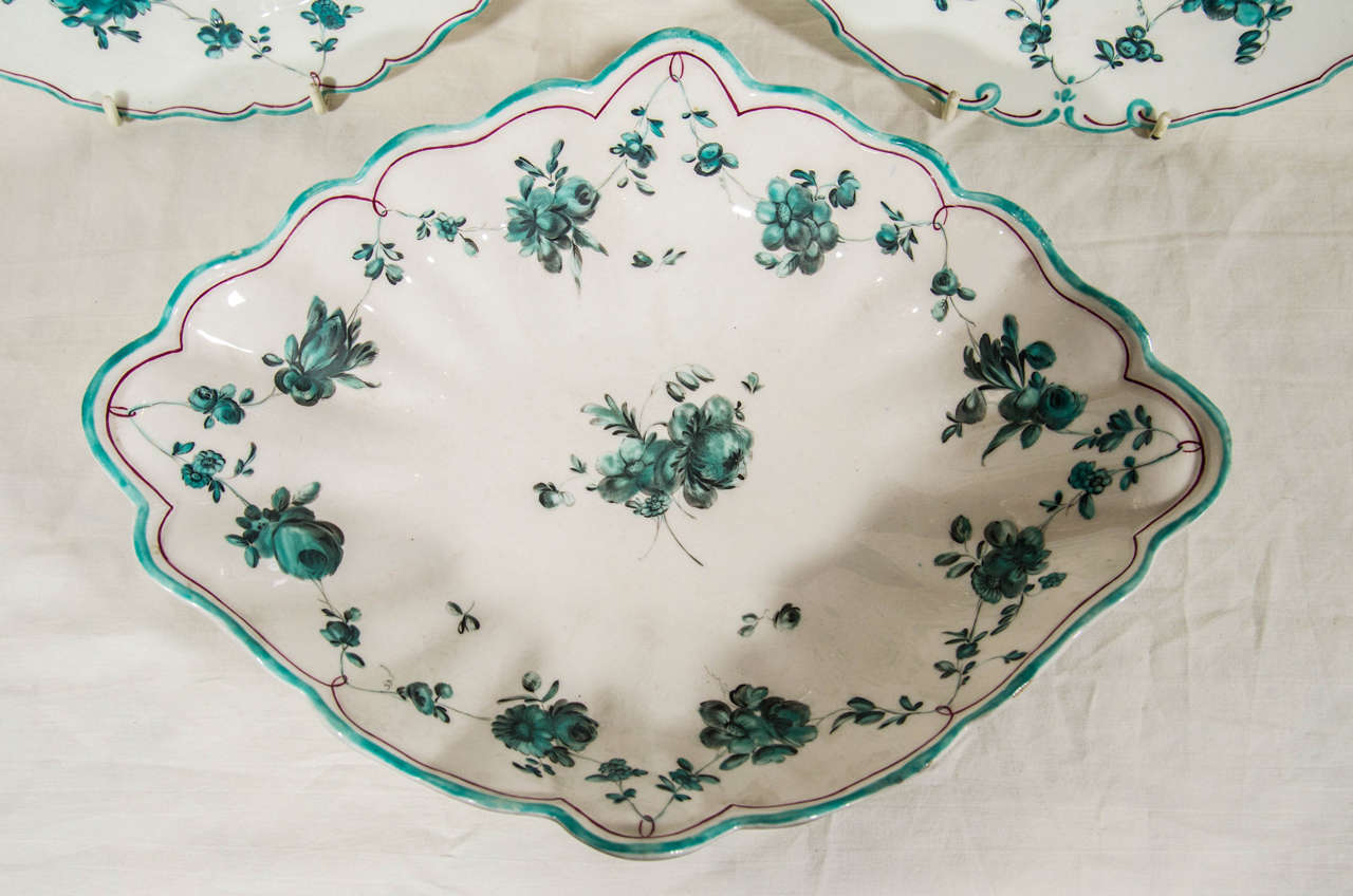 English Two Pairs of 18th Century Green Chelsea Derby Dishes