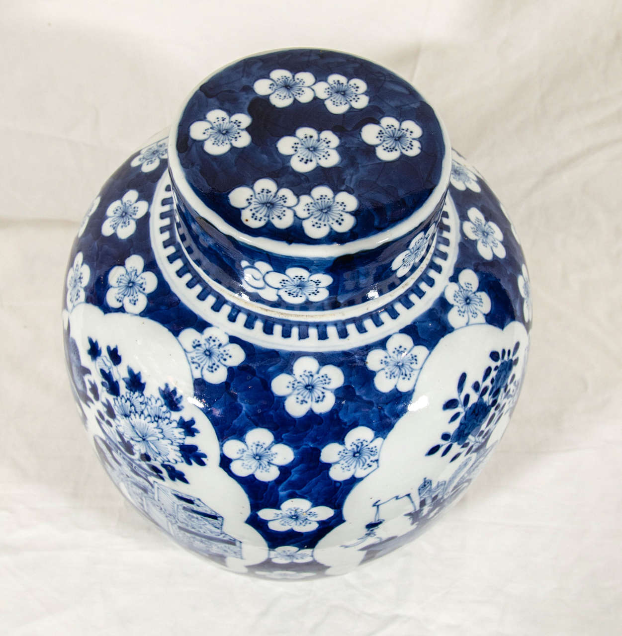 19th Century Pair of Chinese Xianfeng Blue and White Ginger Jars