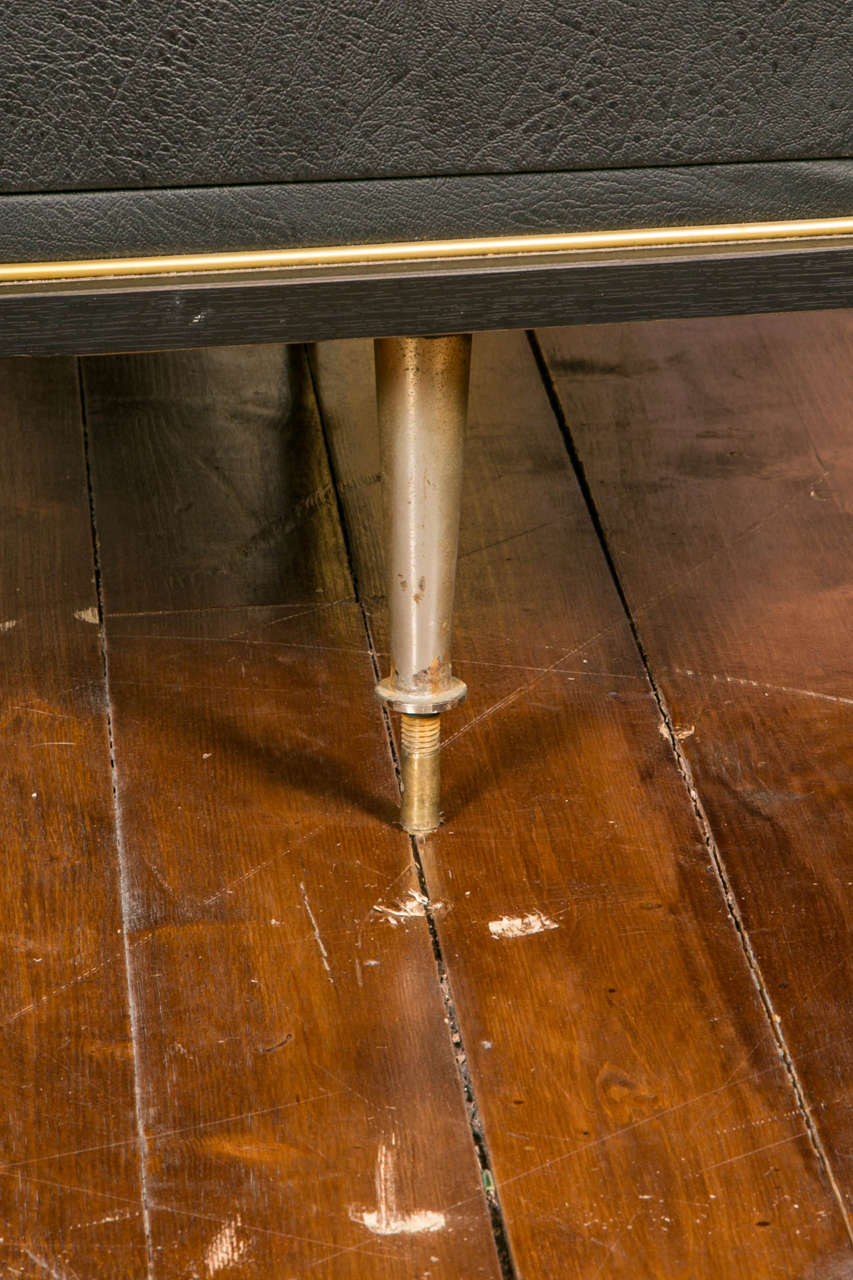 Elegant Mid-Century Desk with Three Legs and Laminate Top In Distressed Condition In Saint-Ouen (PARIS), FR