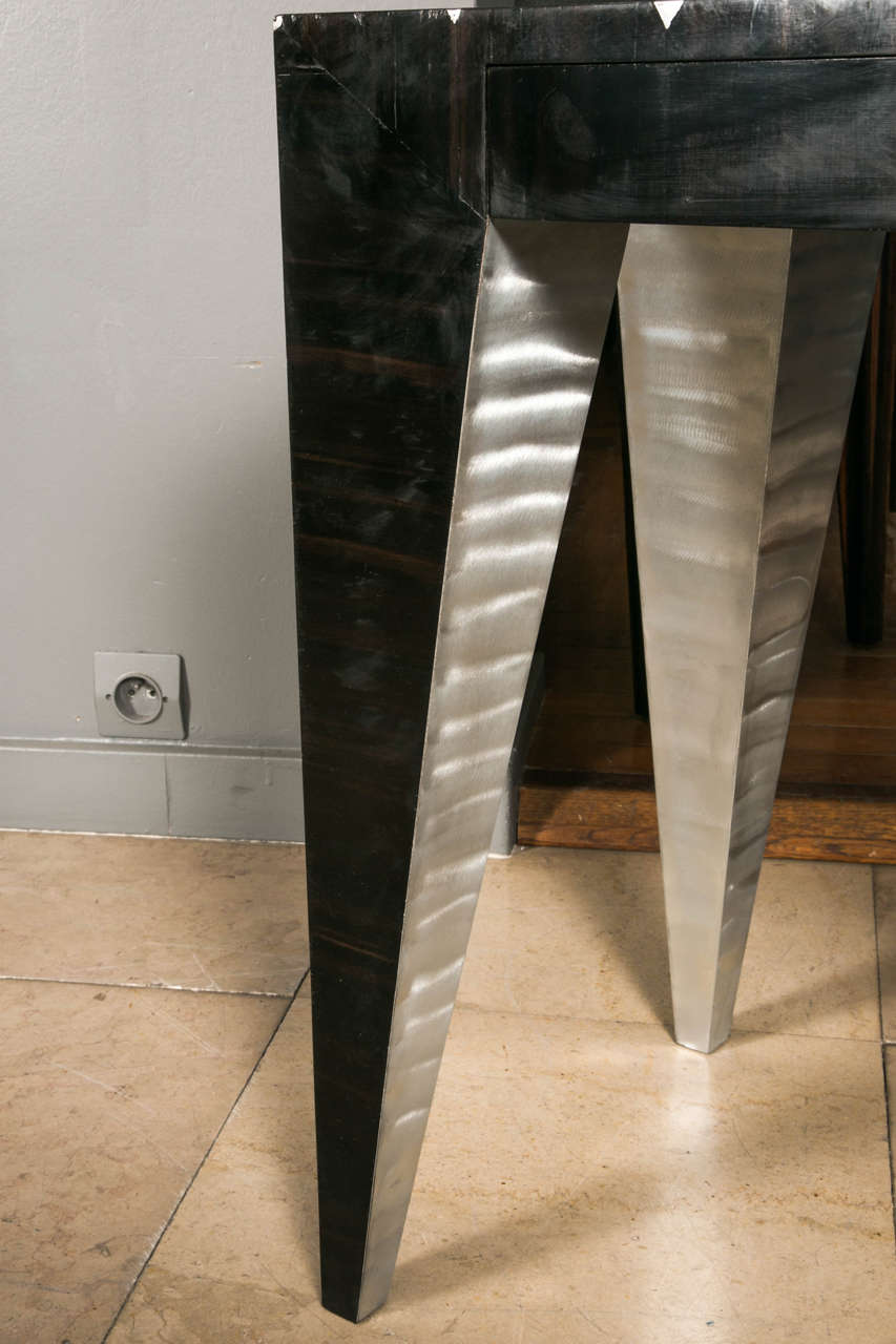 Very Chic Pair of Small Tables For Sale at 1stdibs