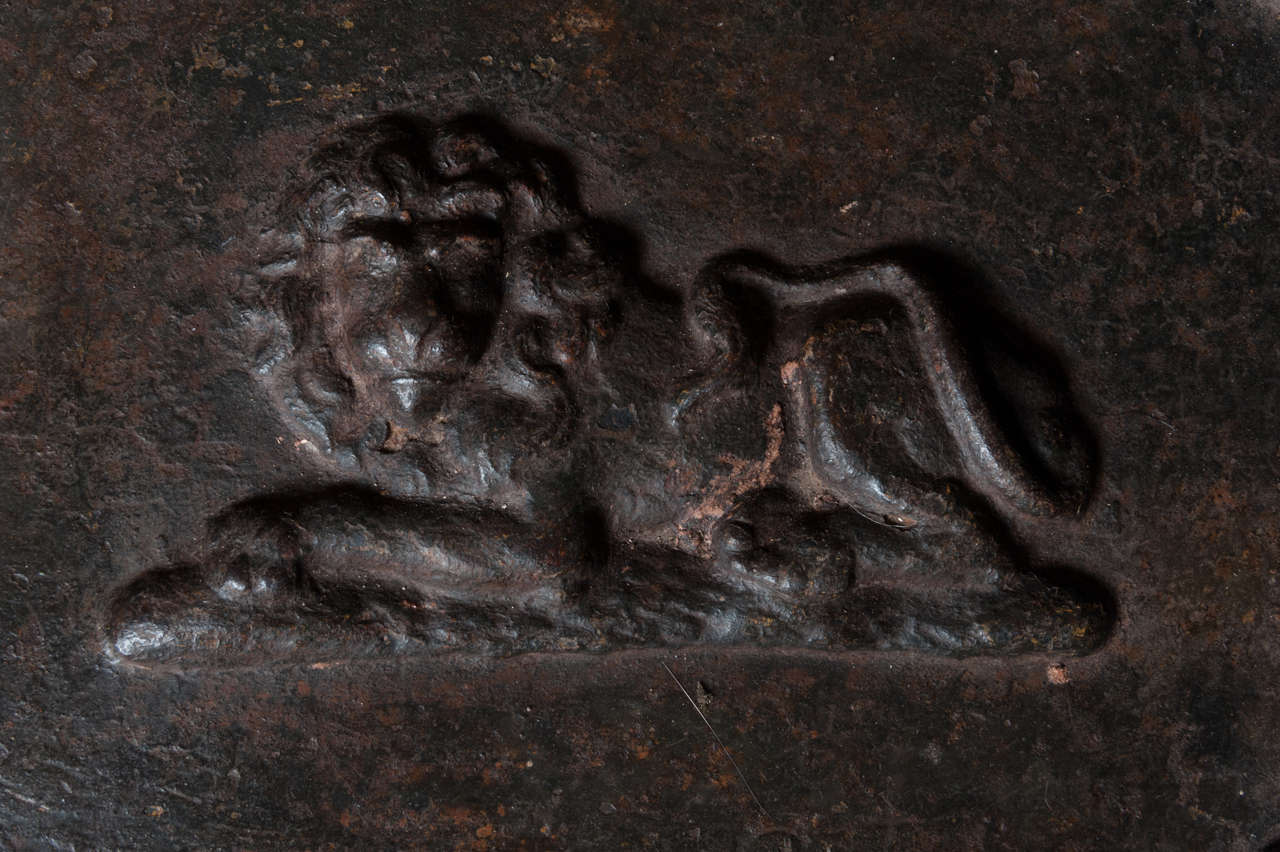 Late 17c strong box In Excellent Condition For Sale In Derbyshire, GB