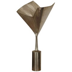 Sculpture en acier, Expansion, 1991 de Tloupas Philolaos