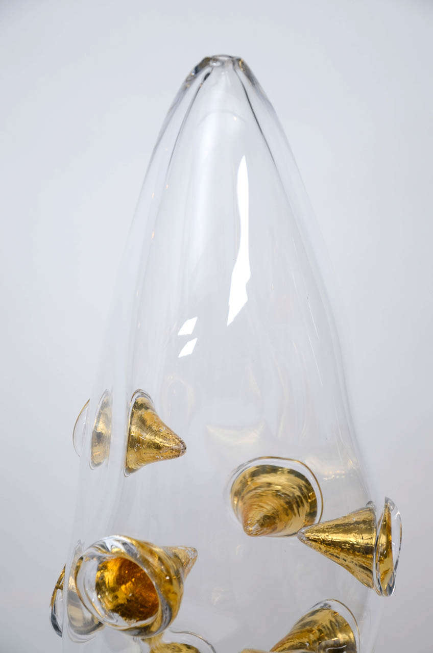 Constelación, escultura de vidrio transparente y negro con pan de oro de Louis Thompson Dorado en venta