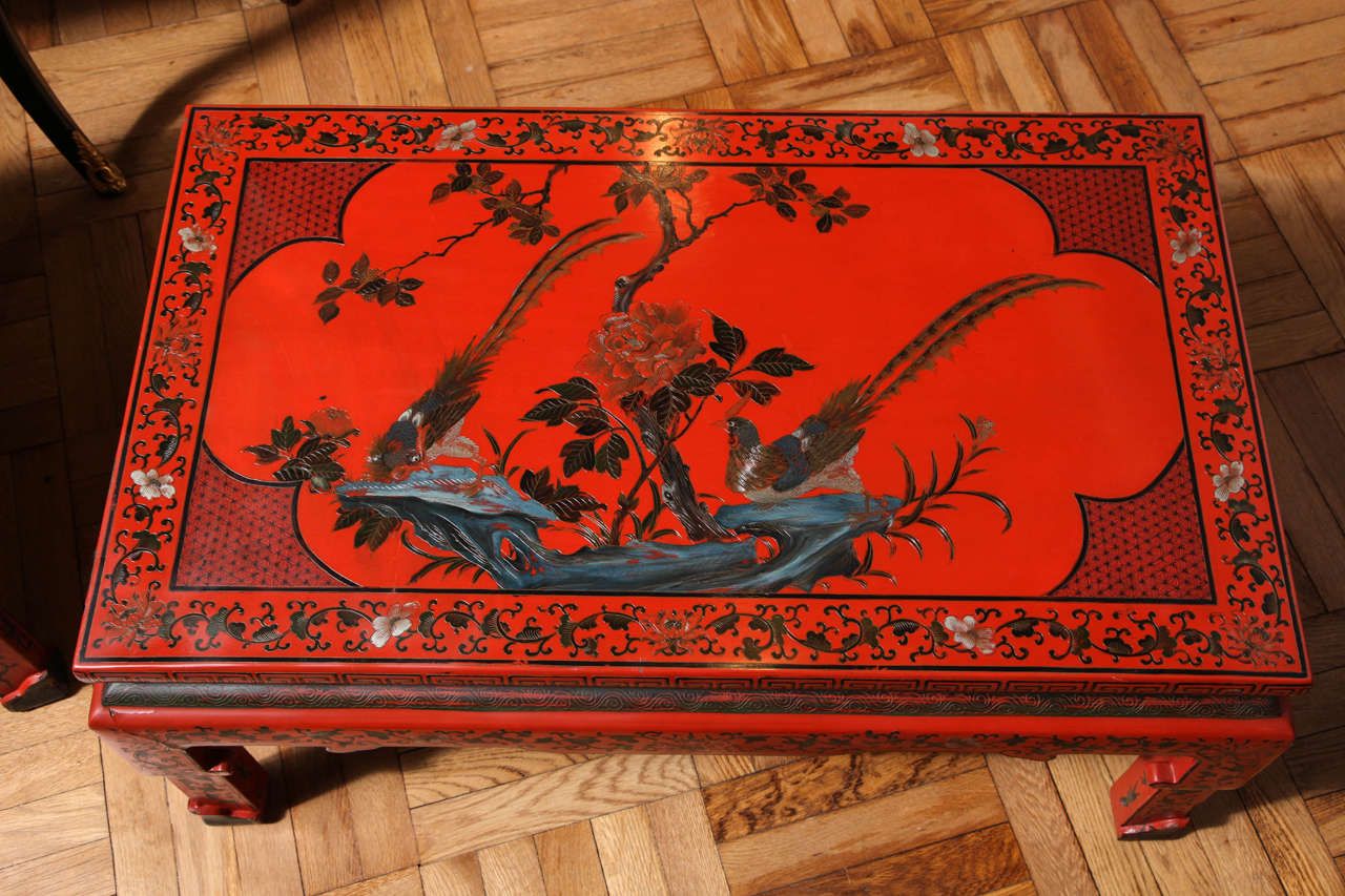 Pair of Carved and Chinoiserie Decorated Lacquer Low Tables, France circa 1920 In Good Condition In New York, NY