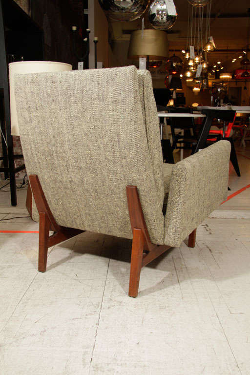 Jens Risom lounge chair on solid walnut frame 3