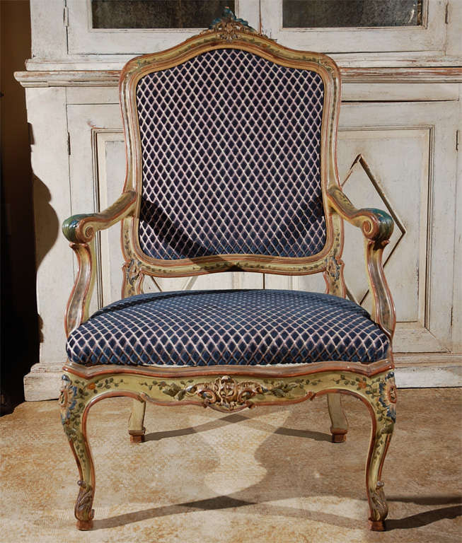 Octagonal, Pedestal Table from Florence 2