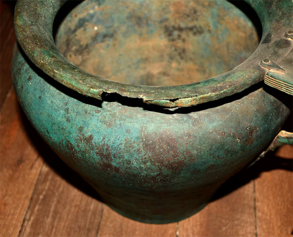Bronze Vase in the Antique Taste with Great Patina 1
