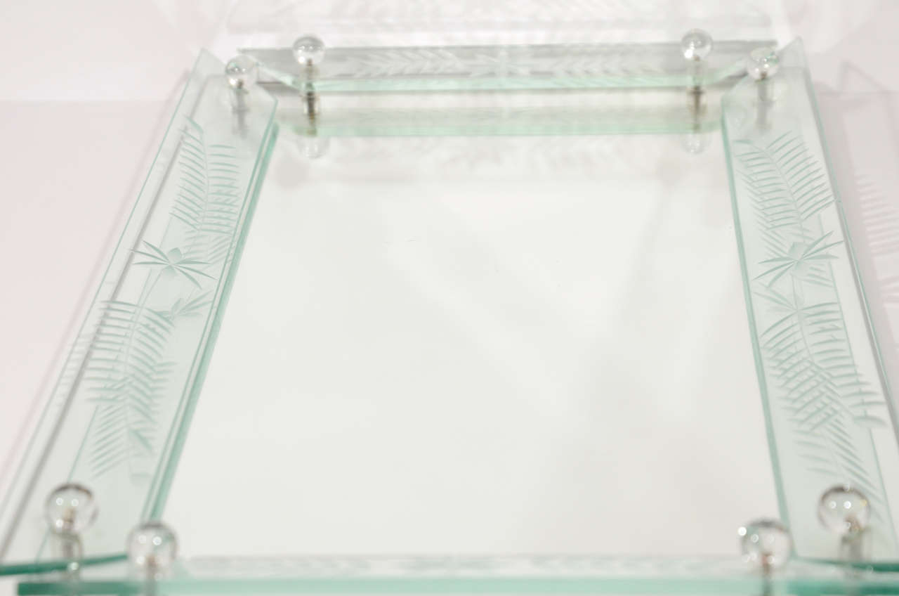 Art Deco Mirrored and Etched Glass Large Vanity Tray In Excellent Condition In Fort Lauderdale, FL