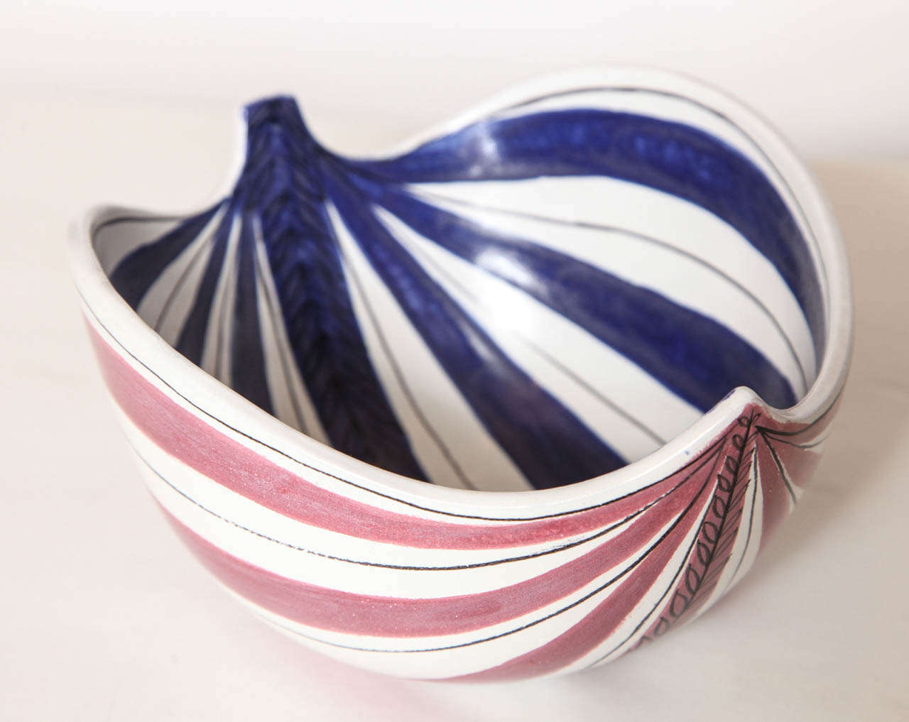 Ceramics by Stig Lindberg, Scandinavian, Mid-Century, Red, Blue and White In Good Condition In New York, NY