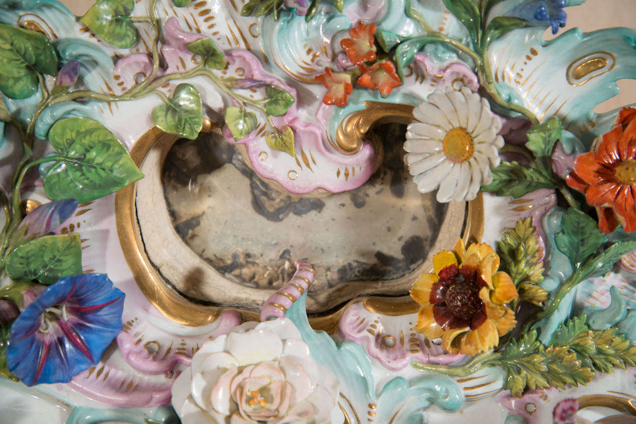 A Highly Important Antique German Meissen Porcelain Figural Mirror, 19th Century For Sale 6