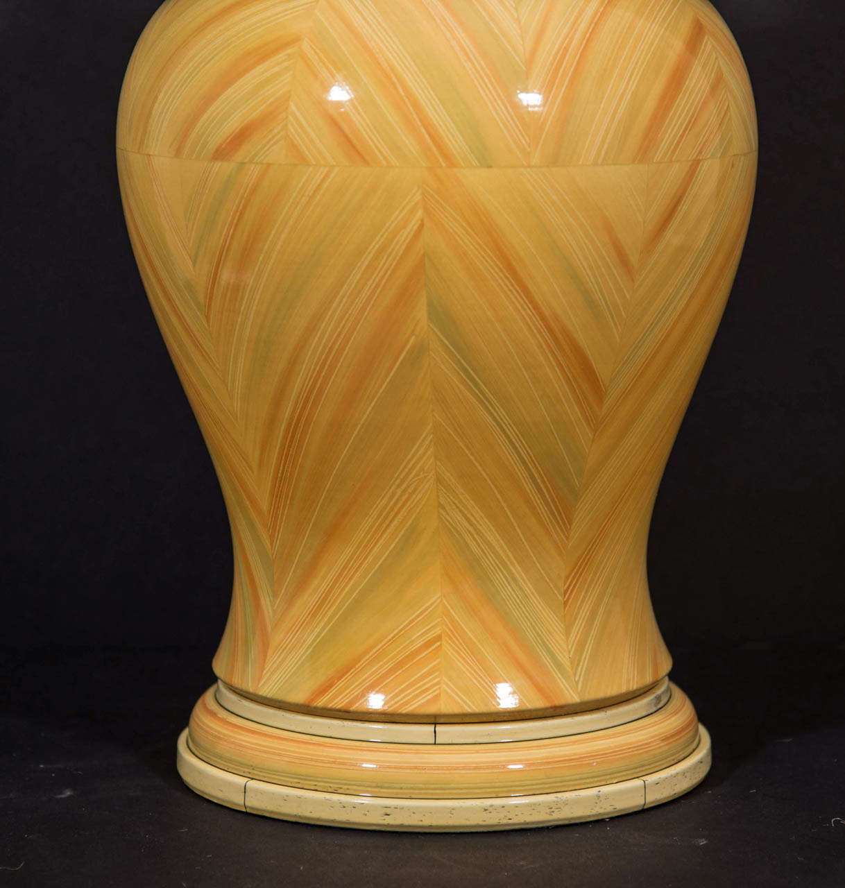 Ceramic Ginger Jar Shaped Lamp In Excellent Condition For Sale In New York, NY