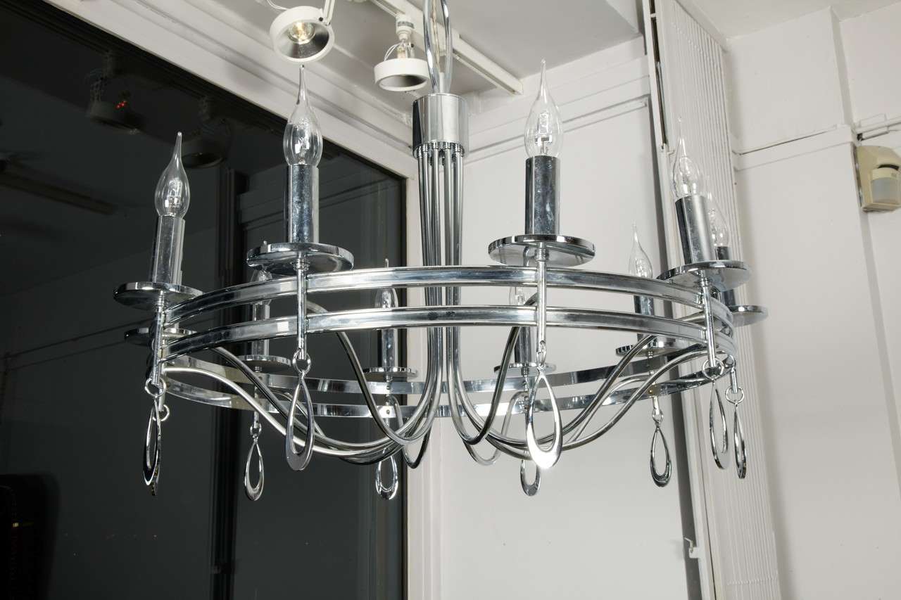 A Highly Decorative 10 Lights Nickeled Metal Chandelier, Italy, 1960's In Good Condition For Sale In Paris, Ile-de-France