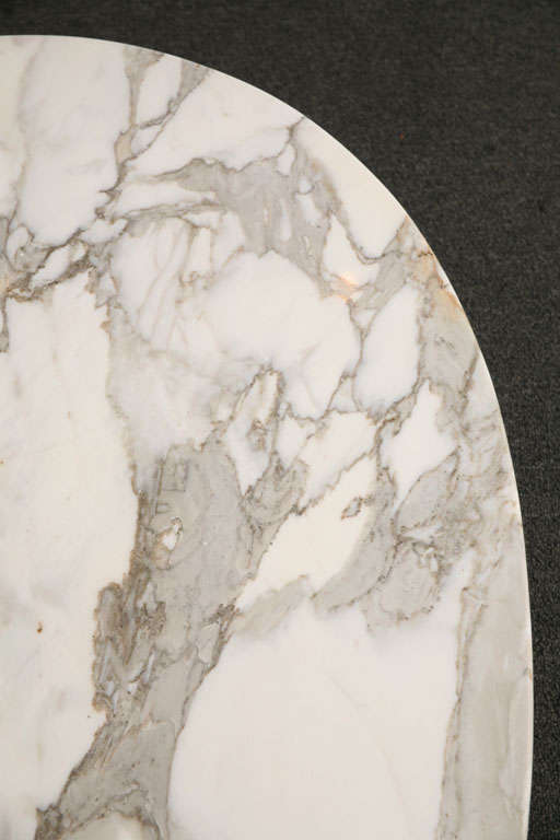 Early Saarinen Oval Tulip Coffee Table Calacatta D'Oro Marble 1