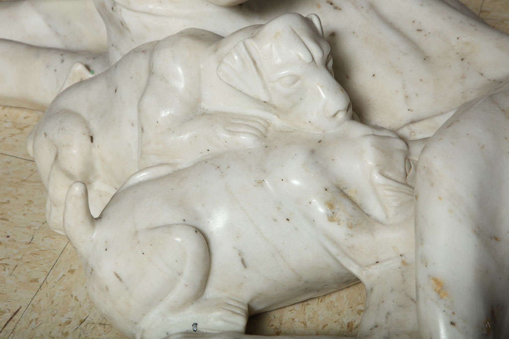 Carved marble group of a Dog with her Puppies In Good Condition In New York, NY