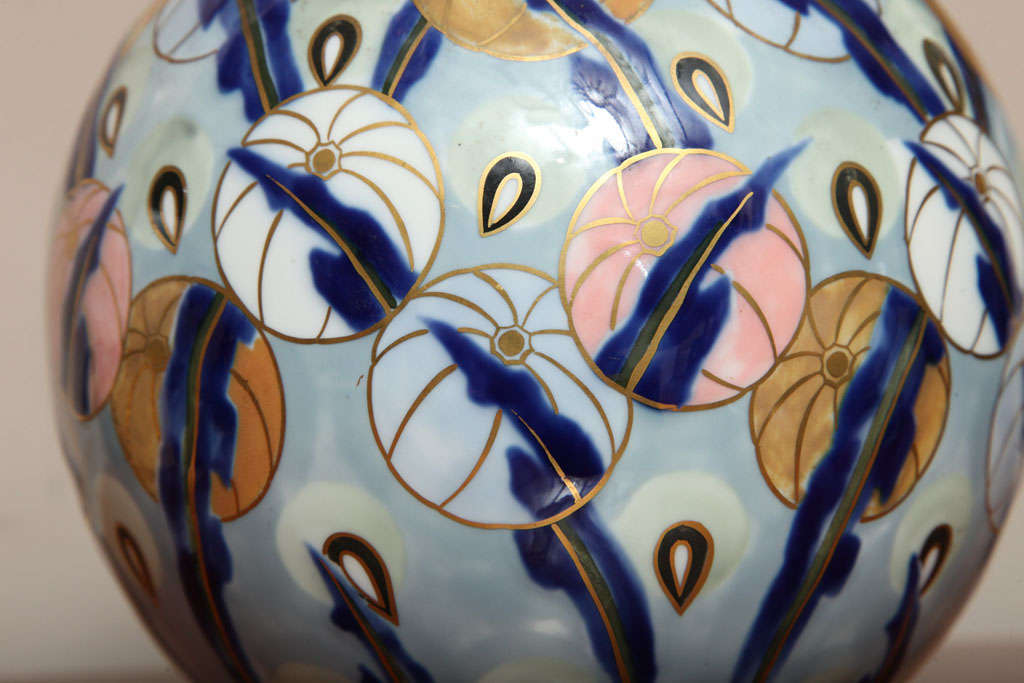 Limoges Art Deco Vase In Good Condition In Bridgewater, CT