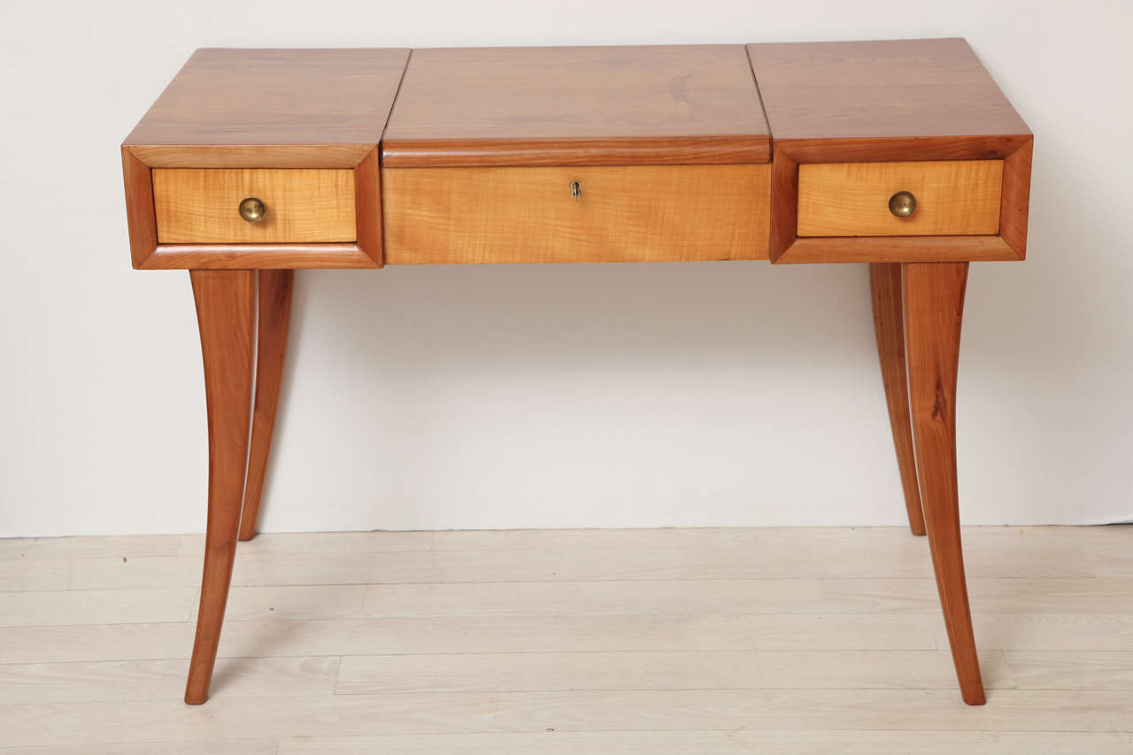 Art Deco Two-Drawer Vanity Table with Hinged Mirror, Italian, 1940 In Excellent Condition In New York, NY