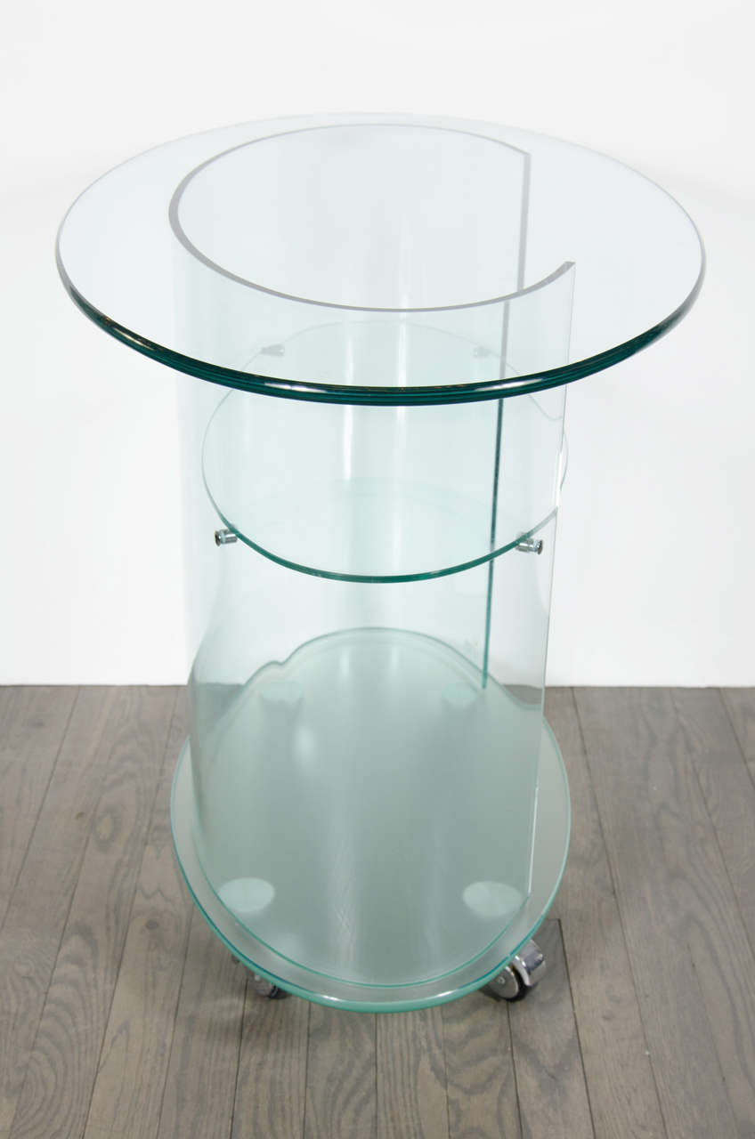 Mid-Century Modernist Three-Tier Curved Glass Bar Cart by Pace In Excellent Condition In New York, NY